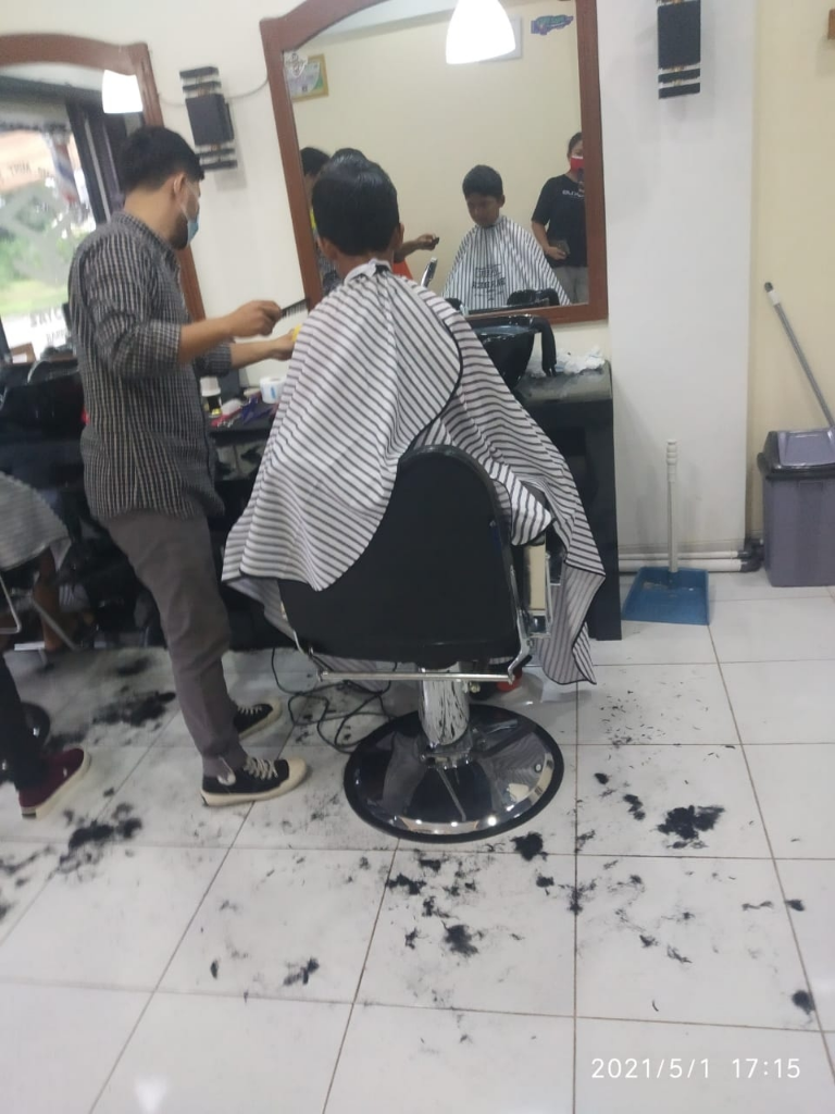 Barber Shop dan Tukang Pangkas