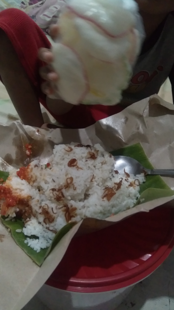 Nasi Uduk Khas Betawi Kaki 5 ke H. Ipin Pondok Labu Saja!