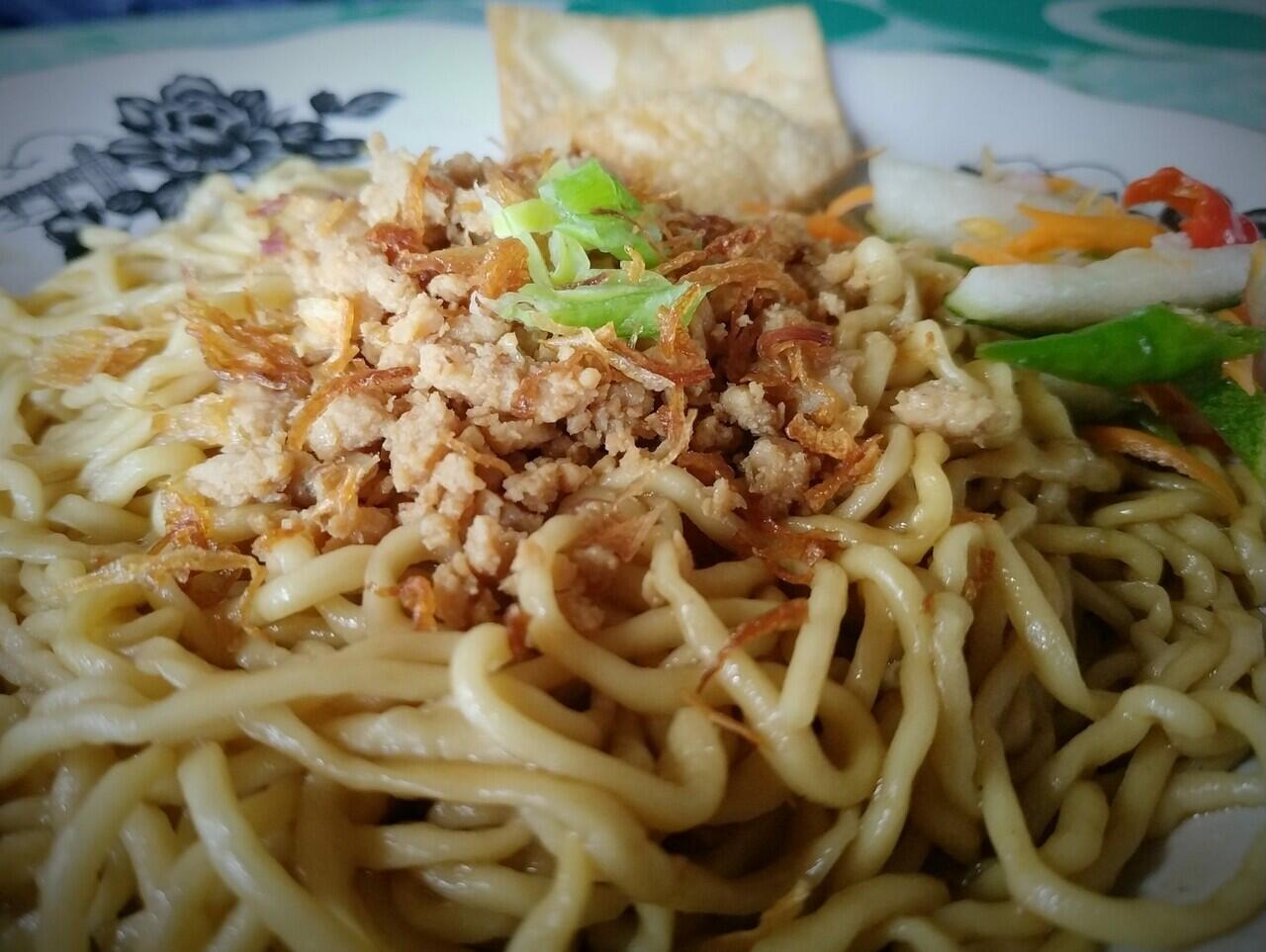 Mie Pangsit Dengan Cita Rasa Yang Beda