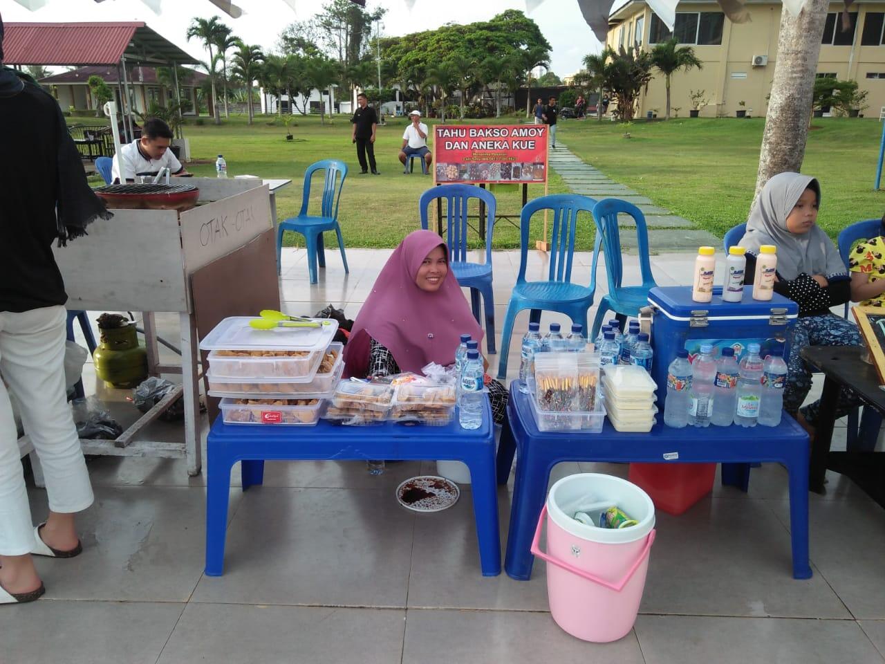 Dagangan UMKM Tahu Bakso Amoy di Jl Merawan