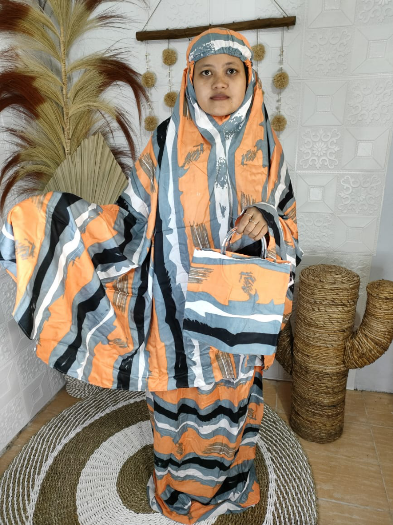 Mukena Ibu Ami Yang Mulai Menawarkan Berbagai Macam Jenis Model Terbaru