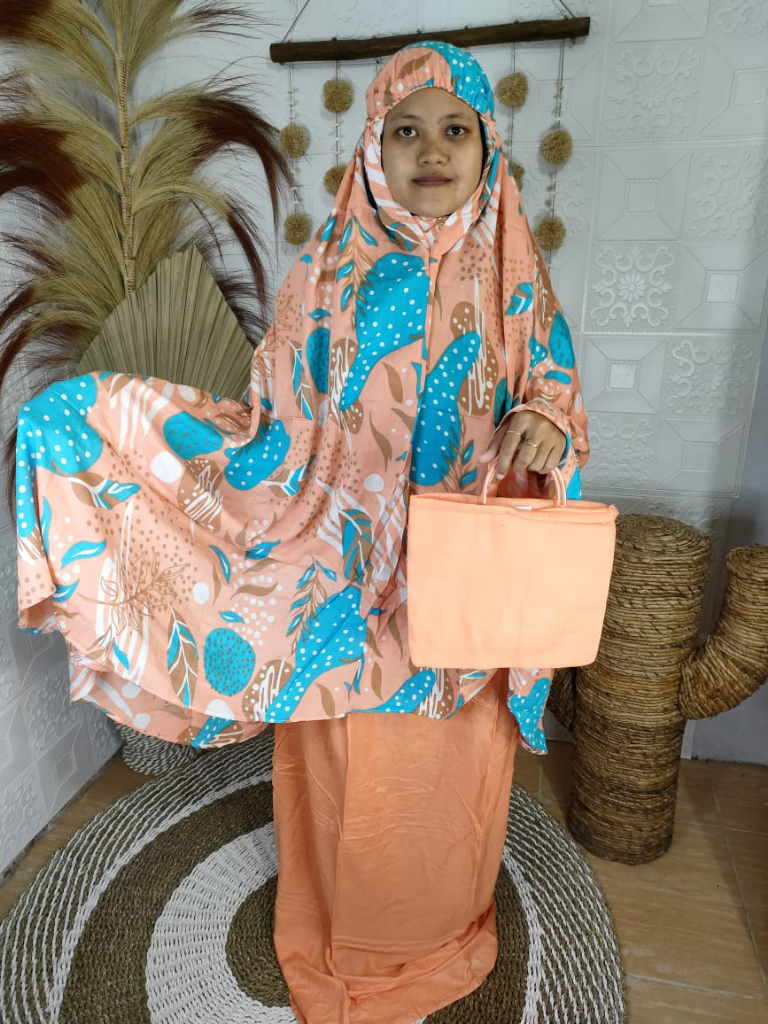 Mukena Ibu Ami Yang Mulai Menawarkan Berbagai Macam Jenis Model Terbaru
