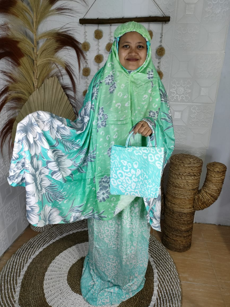 Mukena Ibu Ami Yang Mulai Menawarkan Berbagai Macam Jenis Model Terbaru