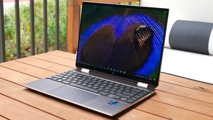 HP Spectre X360 14 Convertible PC " Jawaban Tantangan Teknologi Era Milenial"