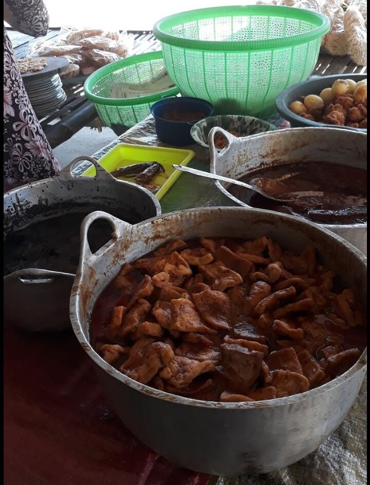 Cari Kuliner Khas Sampang? Ya Nasi Kobel Bu Yuli
