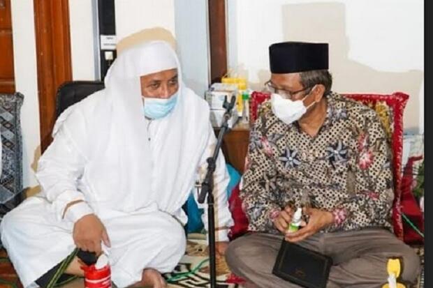 Mahfud MD Hadiri Khatmil Quran di Ponpes Salafiyah Pasuruan