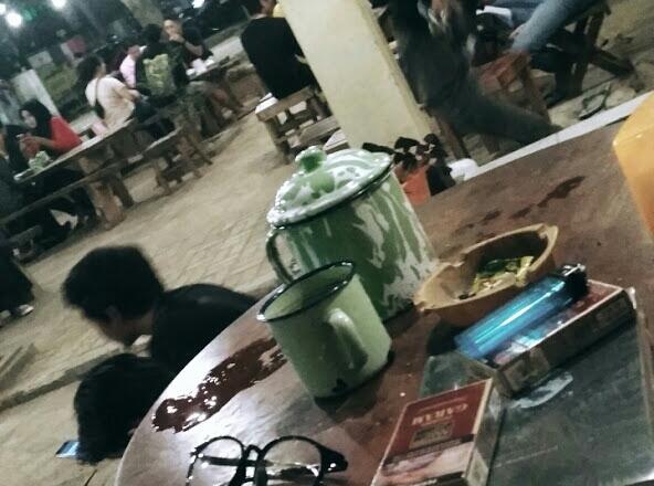 Pengen Nongki Sambil Ngopi Dengan Suasana Outdoor, Kopi Bakar Bapak Endut Tempatnya