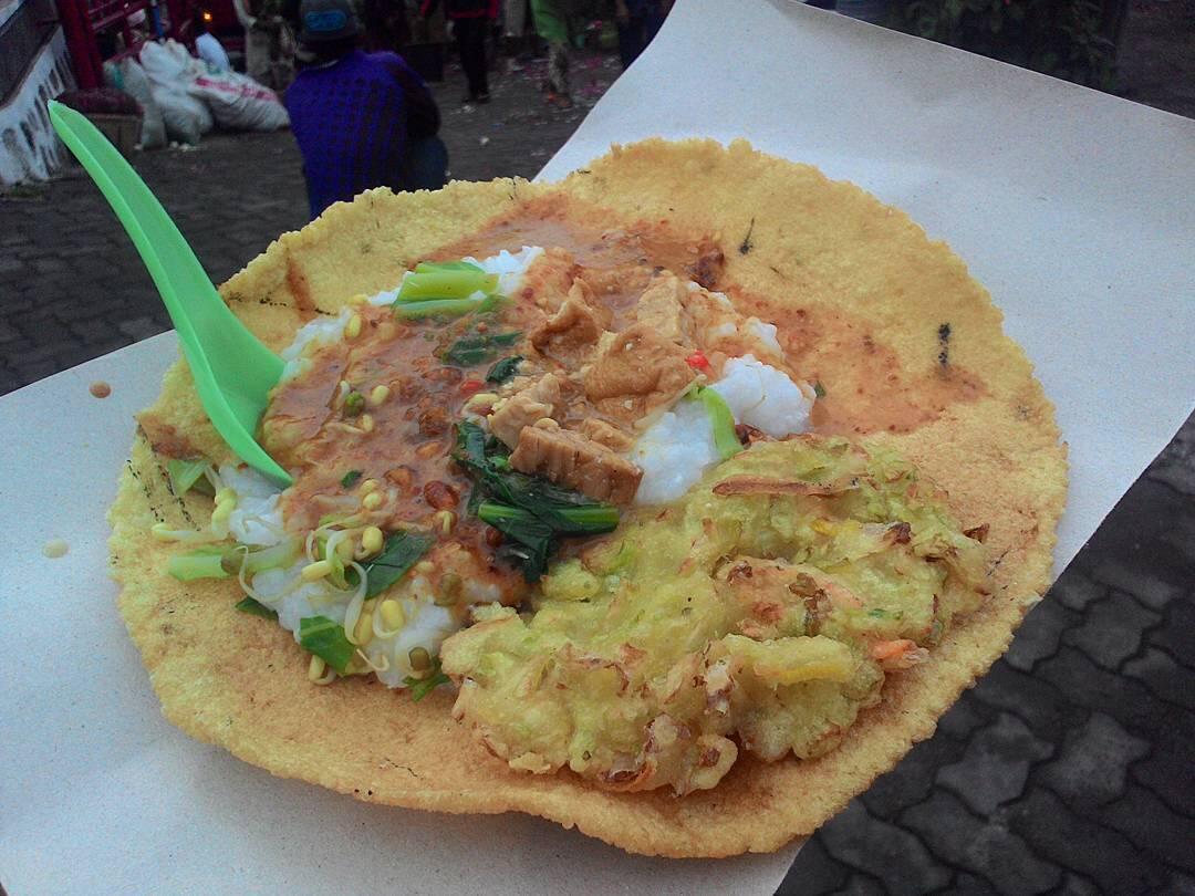 Bubur Samier Khas Semarang, Kuliner Pecel Kuah Berpiring Opak Besar
