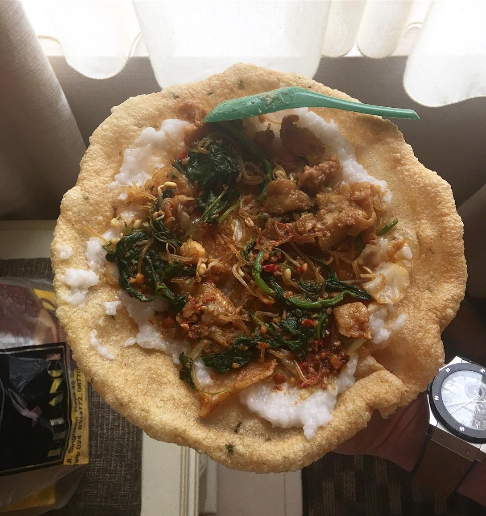 Bubur Samier Khas Semarang, Kuliner Pecel Kuah Berpiring Opak Besar