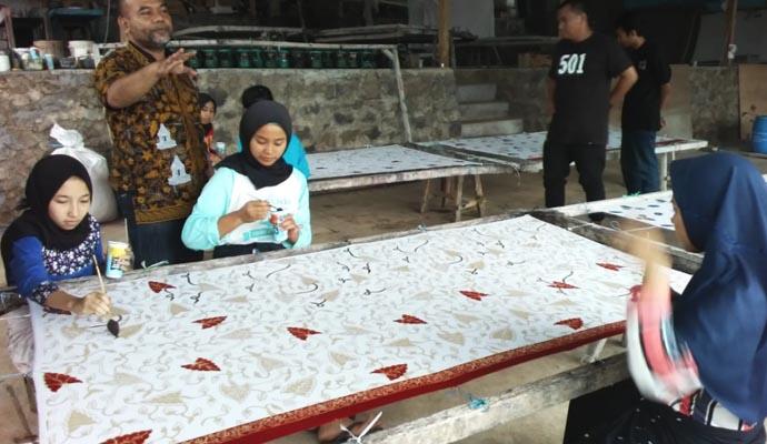 Salah Satu Batik Khas Semarang: Batik Gemawang Yang Bermotif Unik