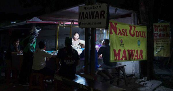 Nasi Uduk Mawar, Bisa Bikin Perut Kita Auto Lapar