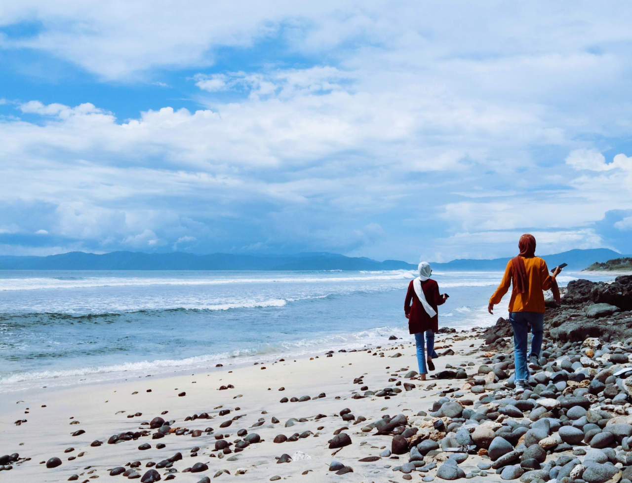 Lakey Beach, Salah Satu Tempat Paling Kurindukan di Hari Libur Lebaran
