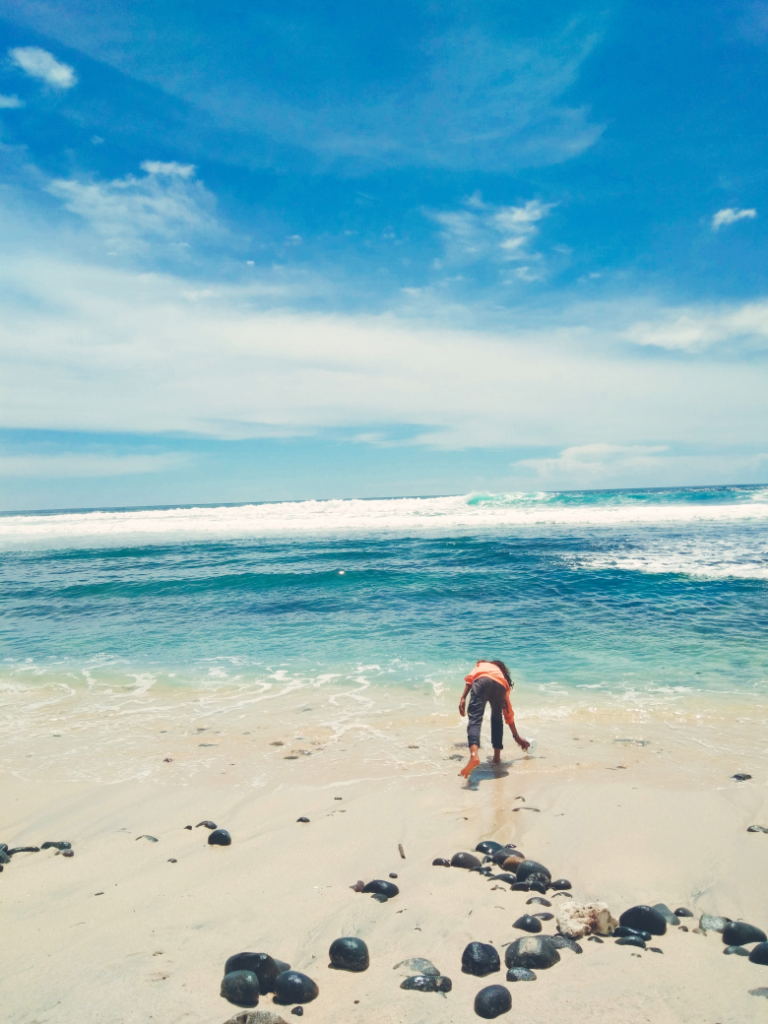 Lakey Beach, Salah Satu Tempat Paling Kurindukan di Hari Libur Lebaran
