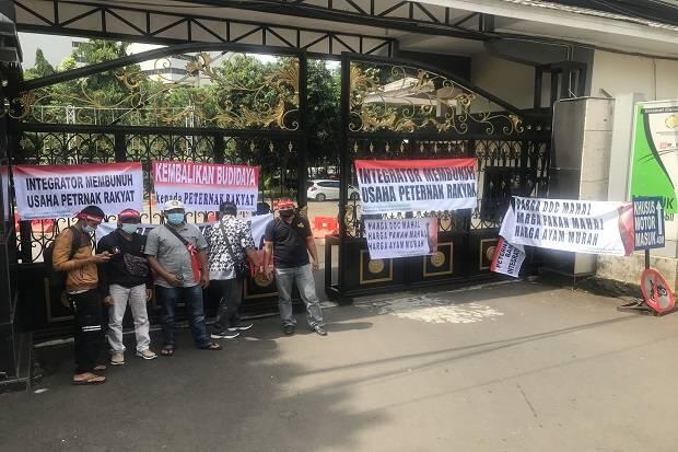 Duh, Kementan Diduga Kongkalikong dengan Integrator Raksasa Perunggasan