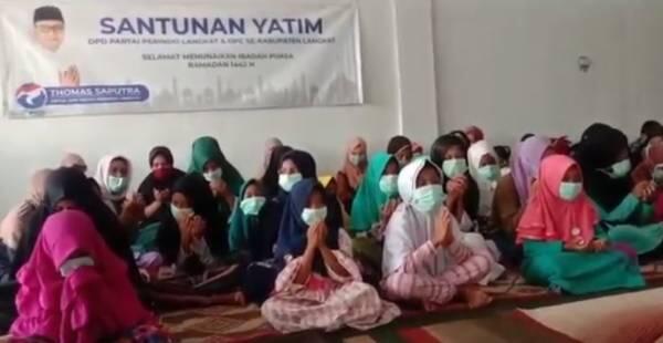 Tak Hanya Berbagi Takjil, Perindo Langkat Juga Santuni Anak Yatim Piatu