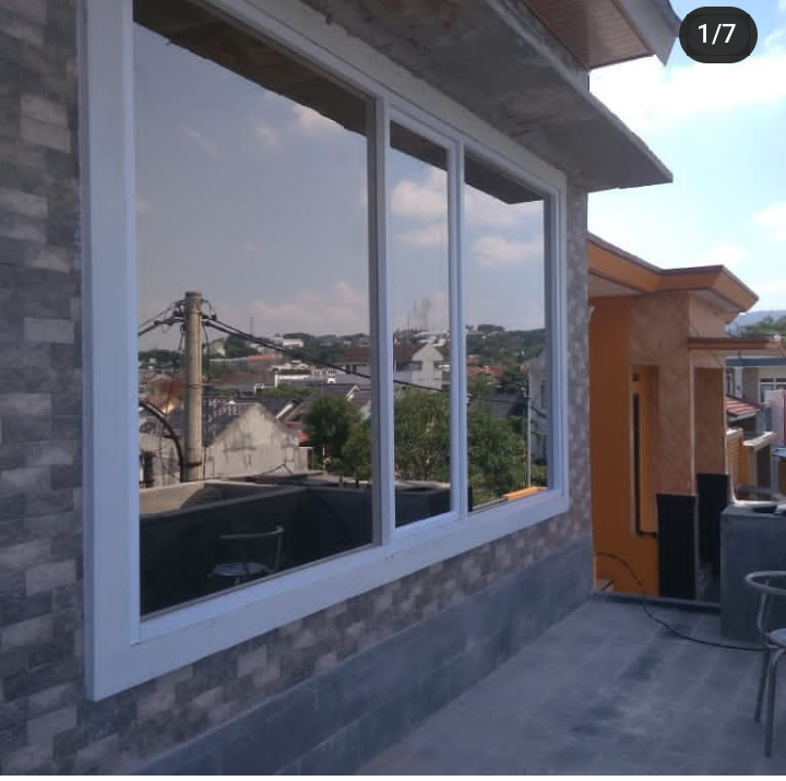 Sepi Pembeli Saat Pandemi, Toko Kaca Mandiri: Saatnya Kita Berkaca Dan Berbenah Diri!