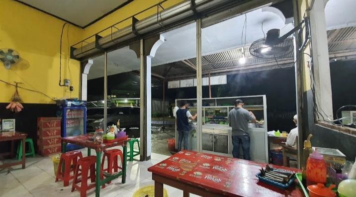 Bakso Jumbo Cak Amir Nikmat Tiada Tara