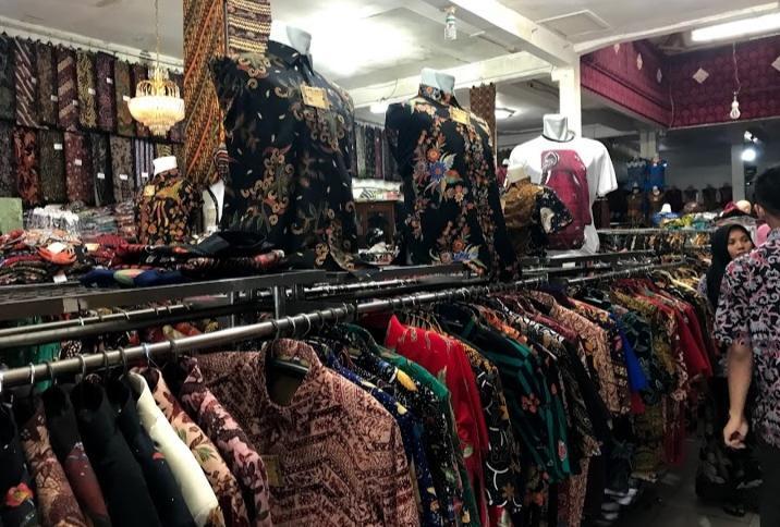Batik Apollo Menyediakan Pakaian Khas Madura