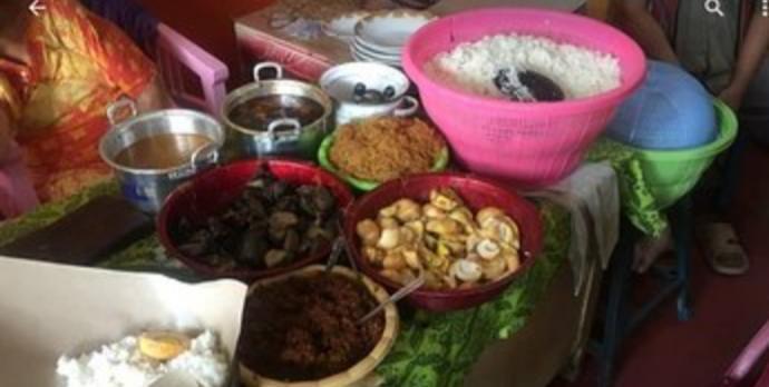 Makan yang Enak-enak Hanya di Warung Budi Luhur