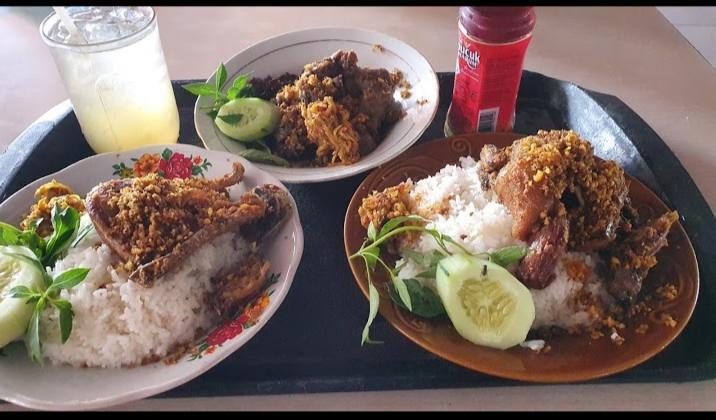 Bebek Bakar Lezat Ada di Bangkalan, Kuy Merapat!