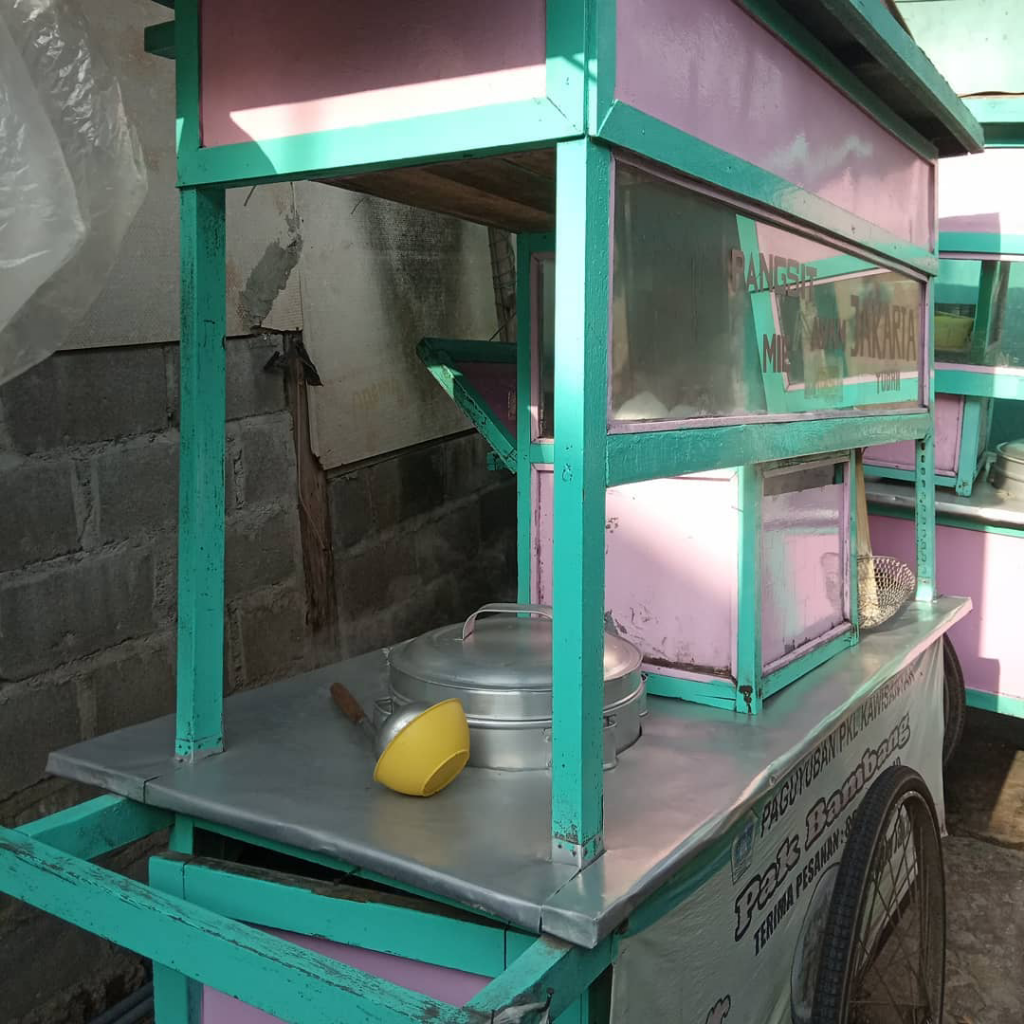 Cek Jagoan Pangsit Di Gresik, Rasanya Muantap Tenan!