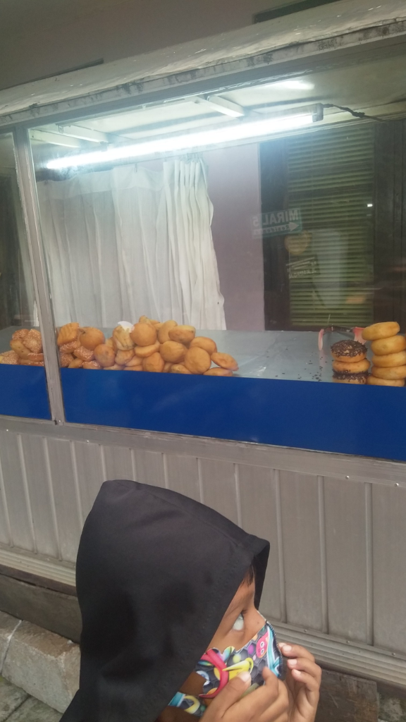 Bukan Odading Mang Oleh, Kue Dading Bang Faqih Tidak Perlu Antri Cuma Seribu Rupiah!