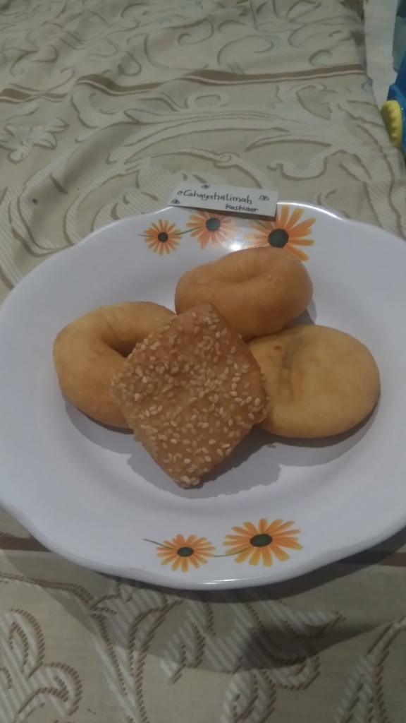 Bukan Odading Mang Oleh, Kue Dading Bang Faqih Tidak Perlu Antri Cuma Seribu Rupiah!