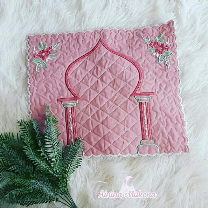 Ainina Mukena Bordir, Produk Cantik Khas Tasikmalaya Bikin Ibadah Semakin Nyaman
