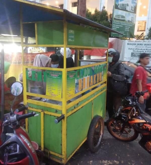 ID Pengepul Bata Jangan Ngiri. Buka Puasa Pake Cendol Emang Mantap! Kalau Pake Bata?