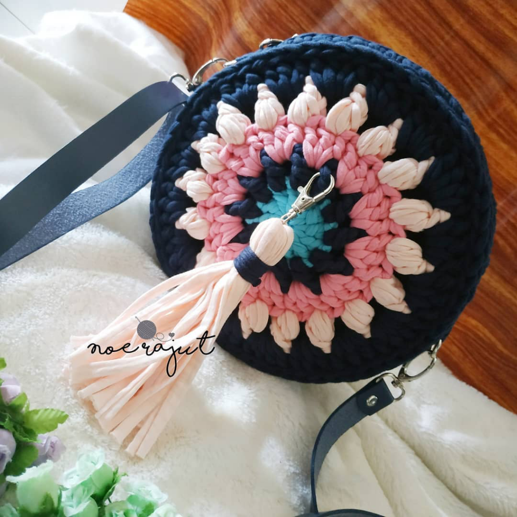 Rajut Merajut, Dari Sekedar Hobby Sampai Kepada Sebuah Penghasilan, Kepoin Cuk!