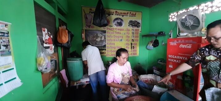 Warung Panjiopa, Soto Daging Khas Madura