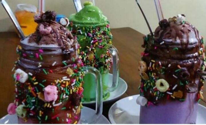 Nyari Es Krim di Gresik? Datang Saja ke Pucoki House!