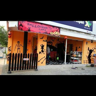 Rasakan Sensasi Nongkrong Di Kafe Halloween