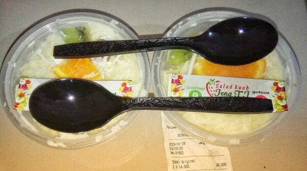 Segarnya Salad Buah Jeng TJ - Meruya