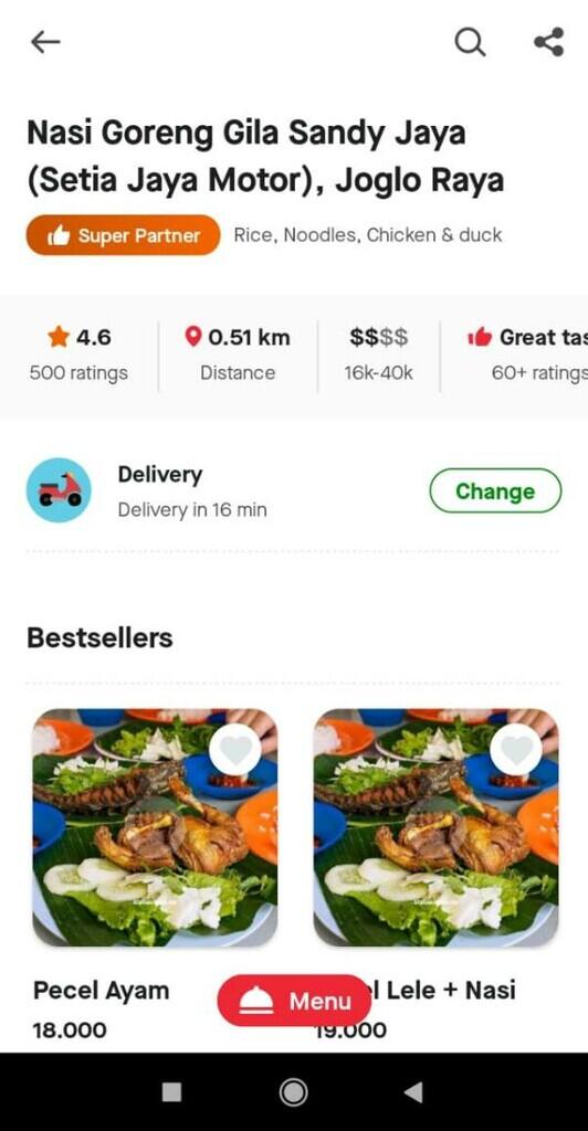 Gak Perlu Debat. Di Sini Bisa Pilih Nasi Goreng dan Juga Pecel Ayam