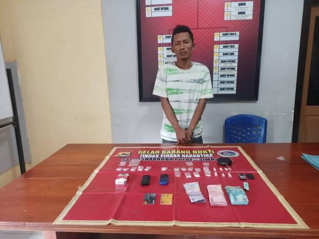 Panik, Residivis Narkoba di Bima Nekat Tabrak Mobil Polisi saat Akan Diringkus