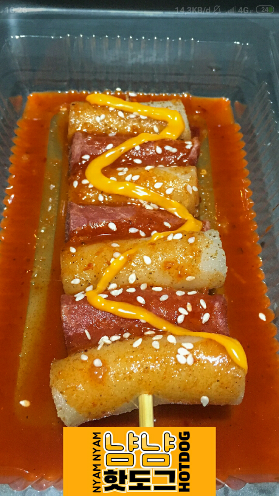 NyamNyam Hotdog Korean Street Food Di Tasikmalaya yang Enak Parah