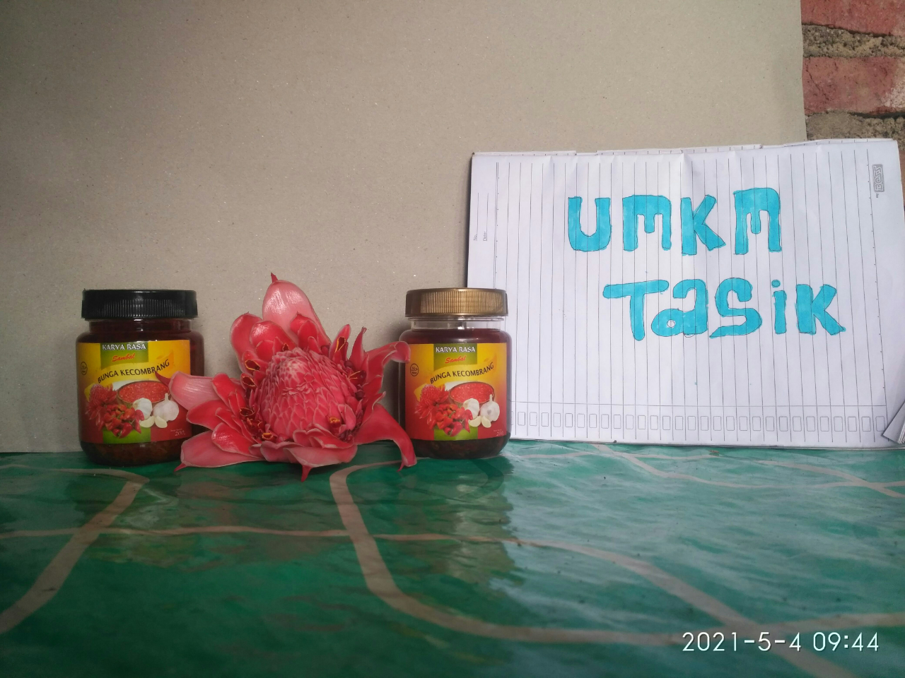 Sambal Kecombrang Vs Kripik Cau Amis, Usaha Yang Berawal Dari Keisengan Seorang Youli