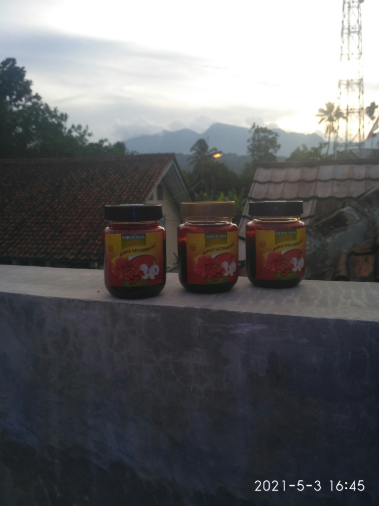Sambal Kecombrang Vs Kripik Cau Amis, Usaha Yang Berawal Dari Keisengan Seorang Youli