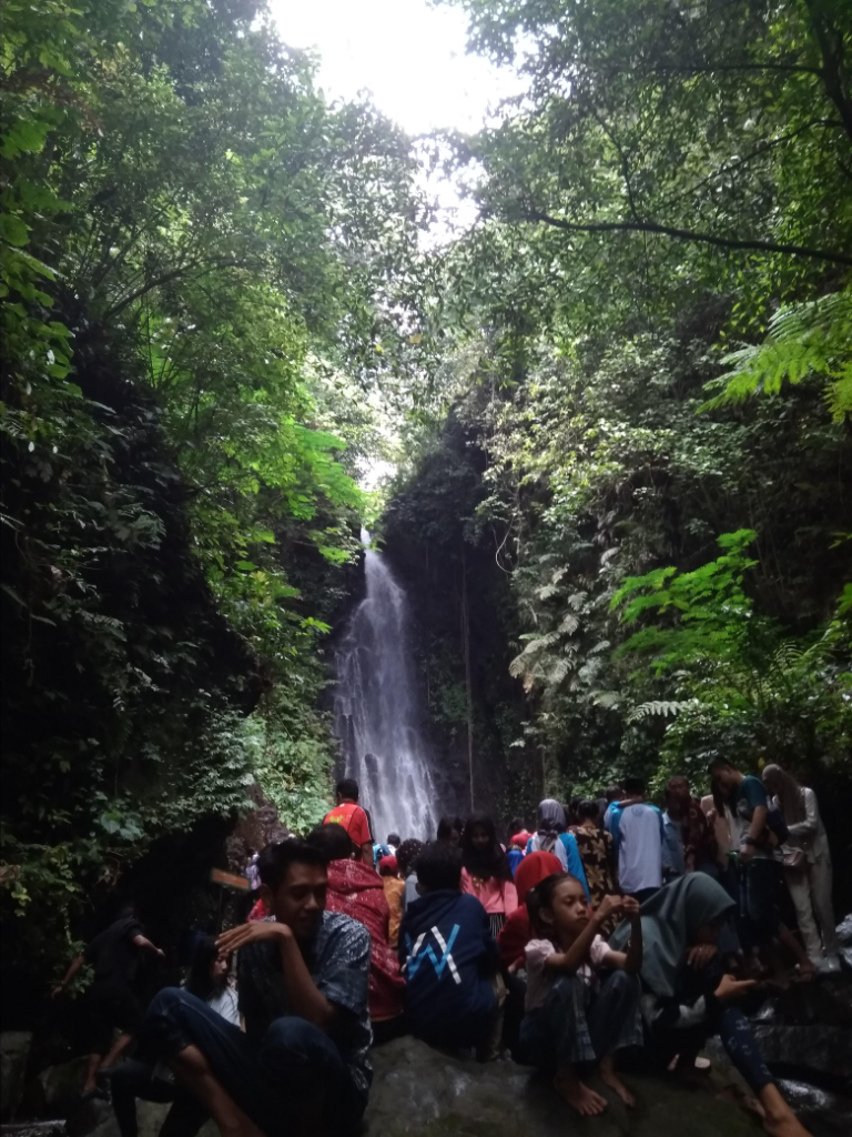 Sungguh Sesuatu! Tempat-Tempat Keren Ini Selalu Memanggilku Pulang