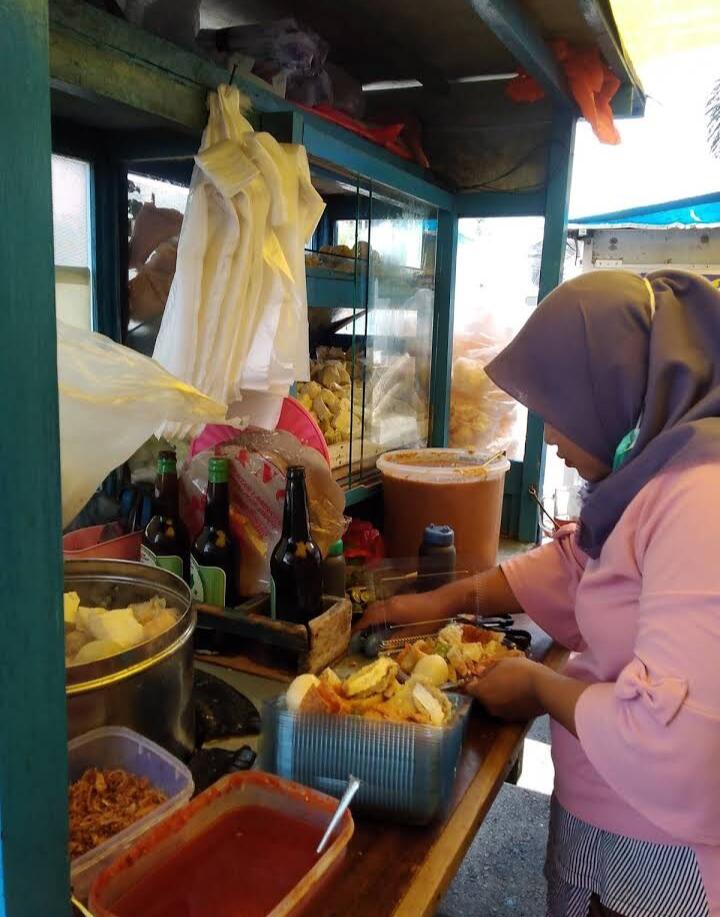 Siomay Bang Nana Solusi Lapar Siang Hari