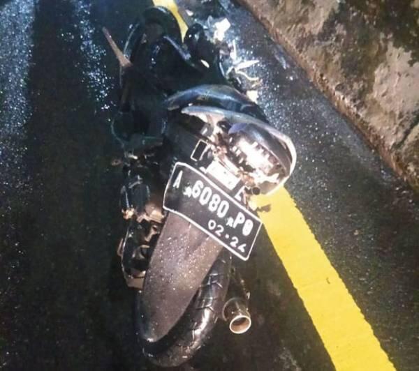 Masuk Jalan Tol dan Lawan Arah, Pengendara Motor Tewas Ditabrak 2 Mobil