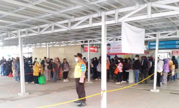 Pagi Ini Stasiun Cikarang, Cibitung, dan Tambun, Terpantau Tetap Ramai