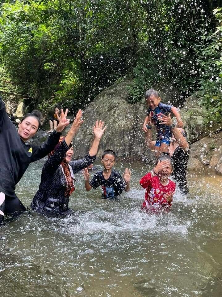 Lagi Merindu Kakek Ane Yang Bikin Ane Tau Curug Putri Kencana