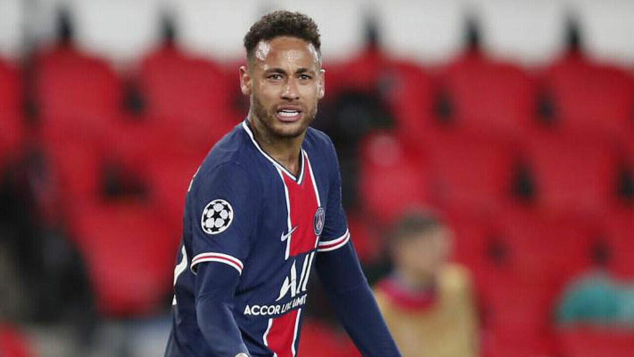 Ah Sudahlah, Gak Ada yang Sanggup Bayar Gaji Neymar Selain PSG