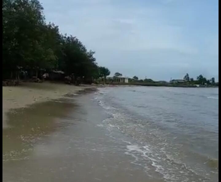 Suasana Pantai Pailus yang Bikin Hati Selalu Merindu