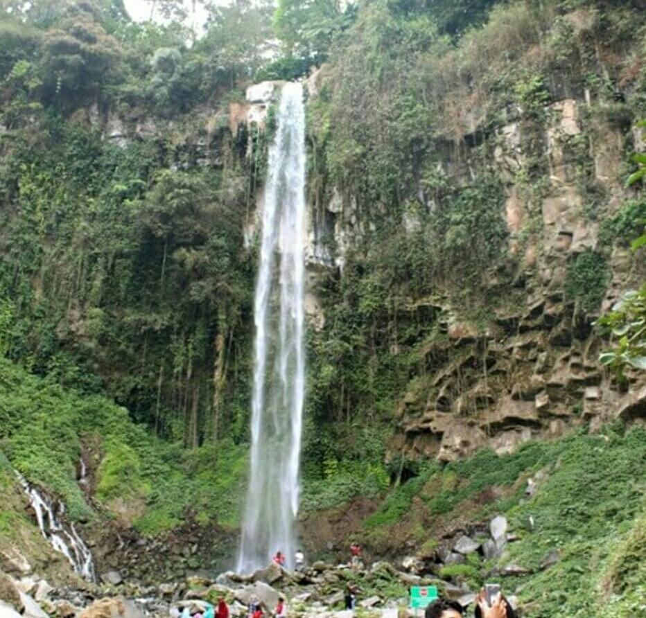 Grojogan Sewu,Air Terjun Indah Yang Harus Anda Kunjungi!