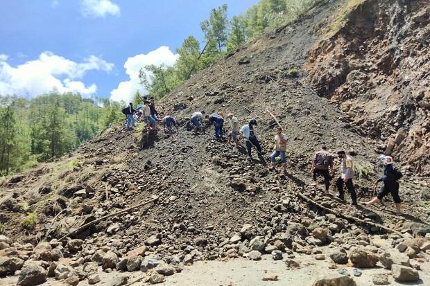 Dihantam Longsor, Jalur Nasional Penghubung Gayo Lues-Aceh Timur Putus Total