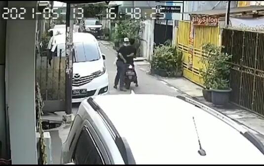 Awas Pencuri Kaca Spion Berkeliaran di Jakarta, Jangan Sembarangan Parkir Mobil