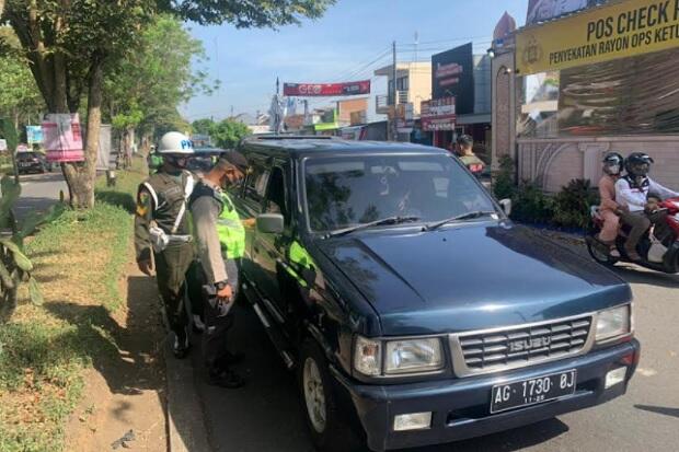 Gagal Terobos Perbatasan Blitar, 1.326 Kendaran Pemudik Dipaksa Putar Balik